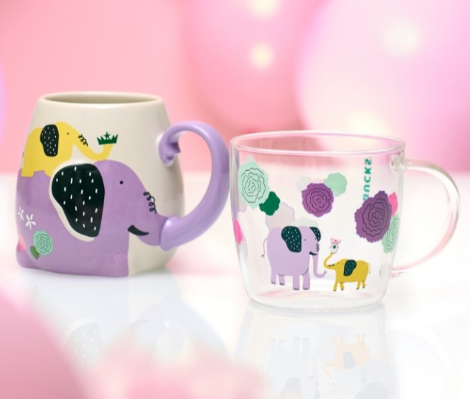 スタバ“母の日”グッズ2024、ゾウの親子とカーネーションを描いた  