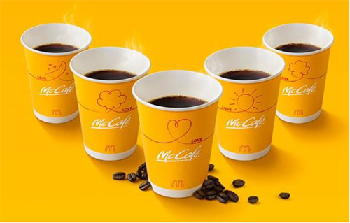 マックでコーヒー無料提供、「プレミアムローストコーヒー」刷新で