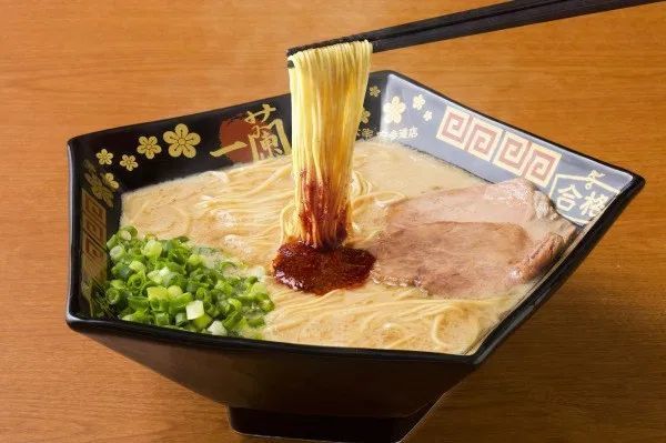 有田焼 一蘭謹製 合格どんぶり(化粧箱付き) 限定品 受験生 合格 有田焼 一蘭謹製 合格どんぶり(化粧箱付き) 限定品 受験生 合格