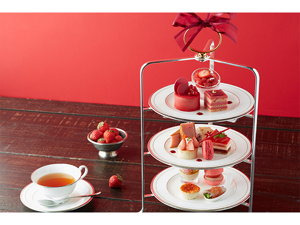 お台場で真紅の華やかな レッドアフタヌーンティーセット を堪能しよう 19年12月24日 エキサイトニュース