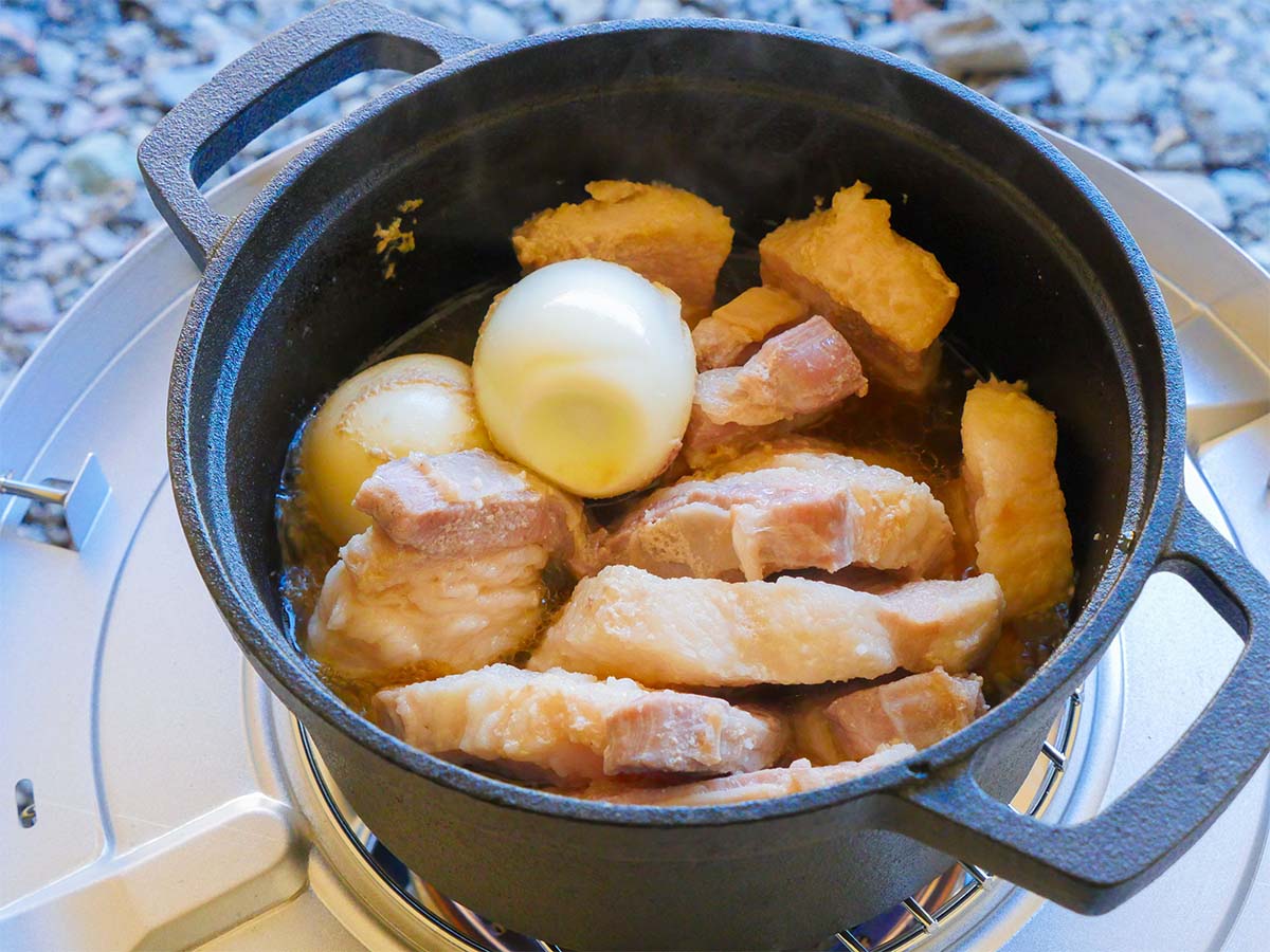 アウトドア料理のプロ直伝！ 初心者でもすぐ作れる「冬のキャンプ飯