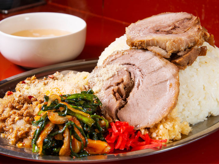 総量1.2kg！ 2019年ブレイク必至『立川マシマシ』の「マシライス暴君