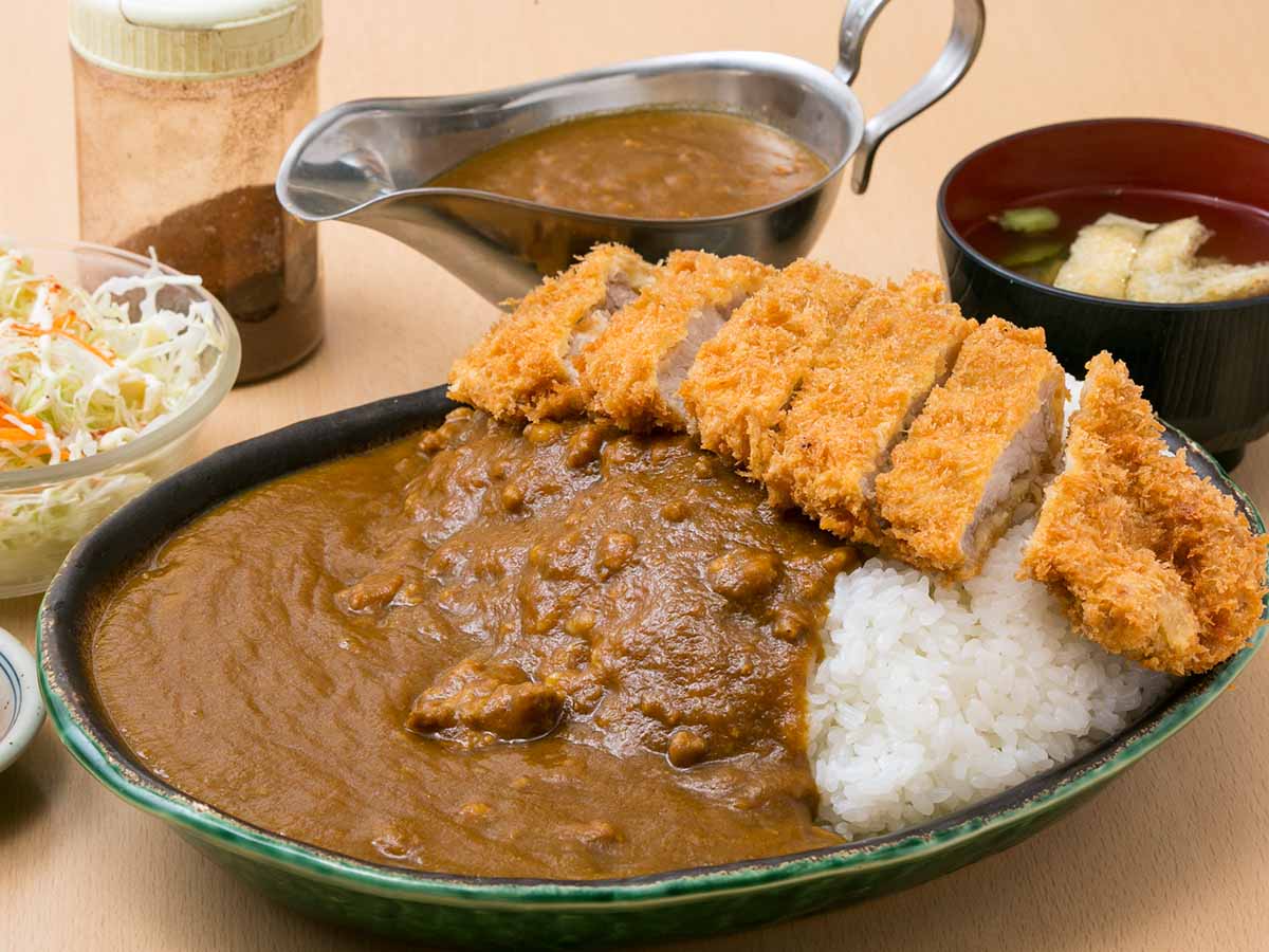 重量約2 3kg 川越市の卸売市場にある 花いち でデカ盛りカツカレーを実食 21年12月19日 エキサイトニュース