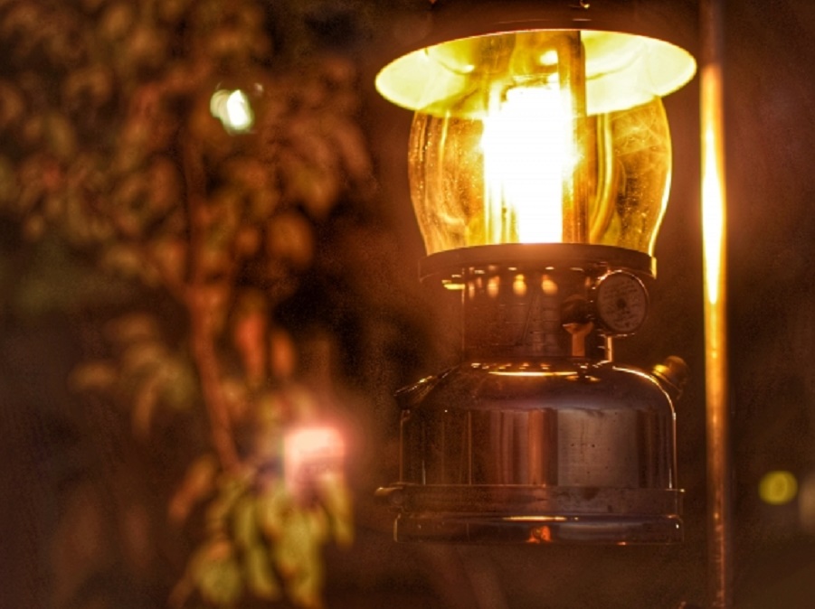 ランタンハンガーのタイプ別おすすめ7選 ランタンをおしゃれに吊るすならコレ 年7月日 エキサイトニュース