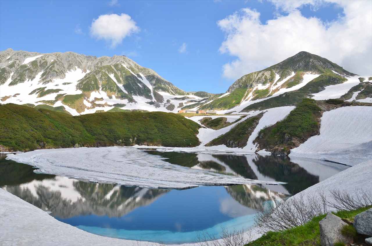 みくりが池の絶景やライチョウに出合えるかも？「雪の大谷