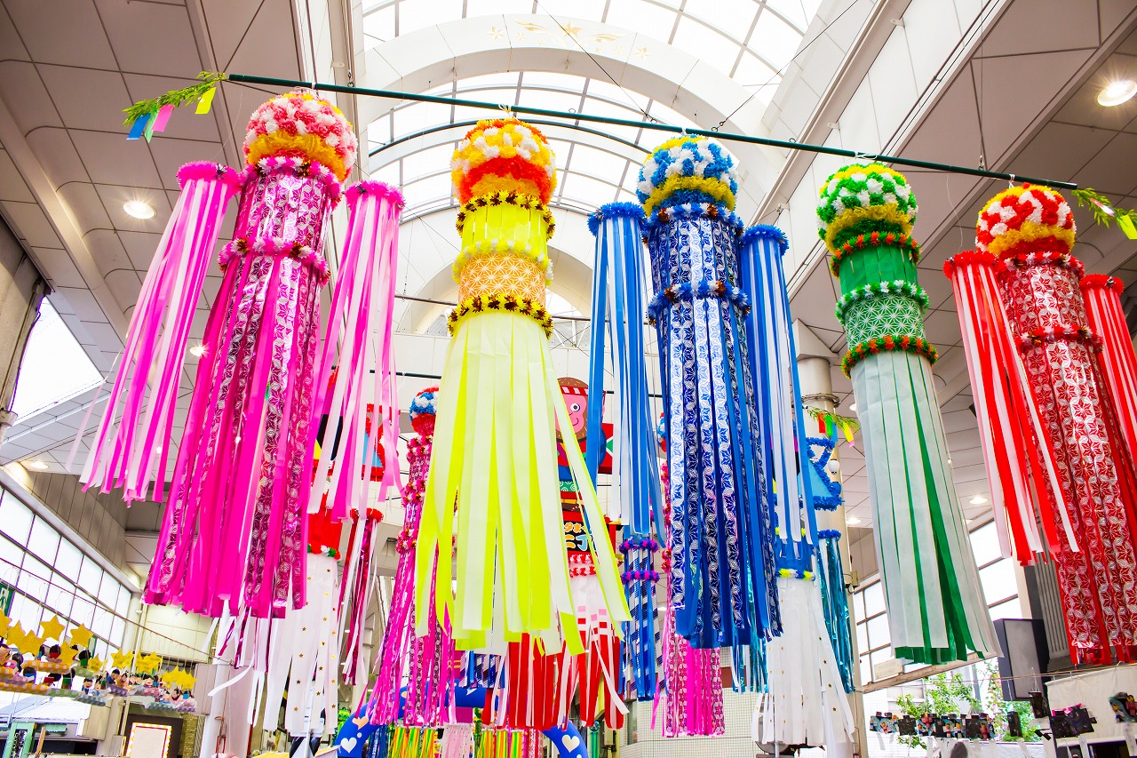 お祭りトリビア連載4 全国の七夕祭りで飾られる くす玉 吹き流し の由来は何 22年3月25日 エキサイトニュース