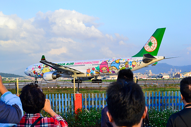 台湾 １月にはなくなるかも 台北松山空港の飛行機離発着が間近で見られる迫力の穴場スポット 17年11月2日 エキサイトニュース