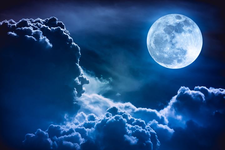 ２０１８年の中秋の名月は９月２４日 世界中の人が見上げる月は同じ姿なの 18年9月24日 エキサイトニュース