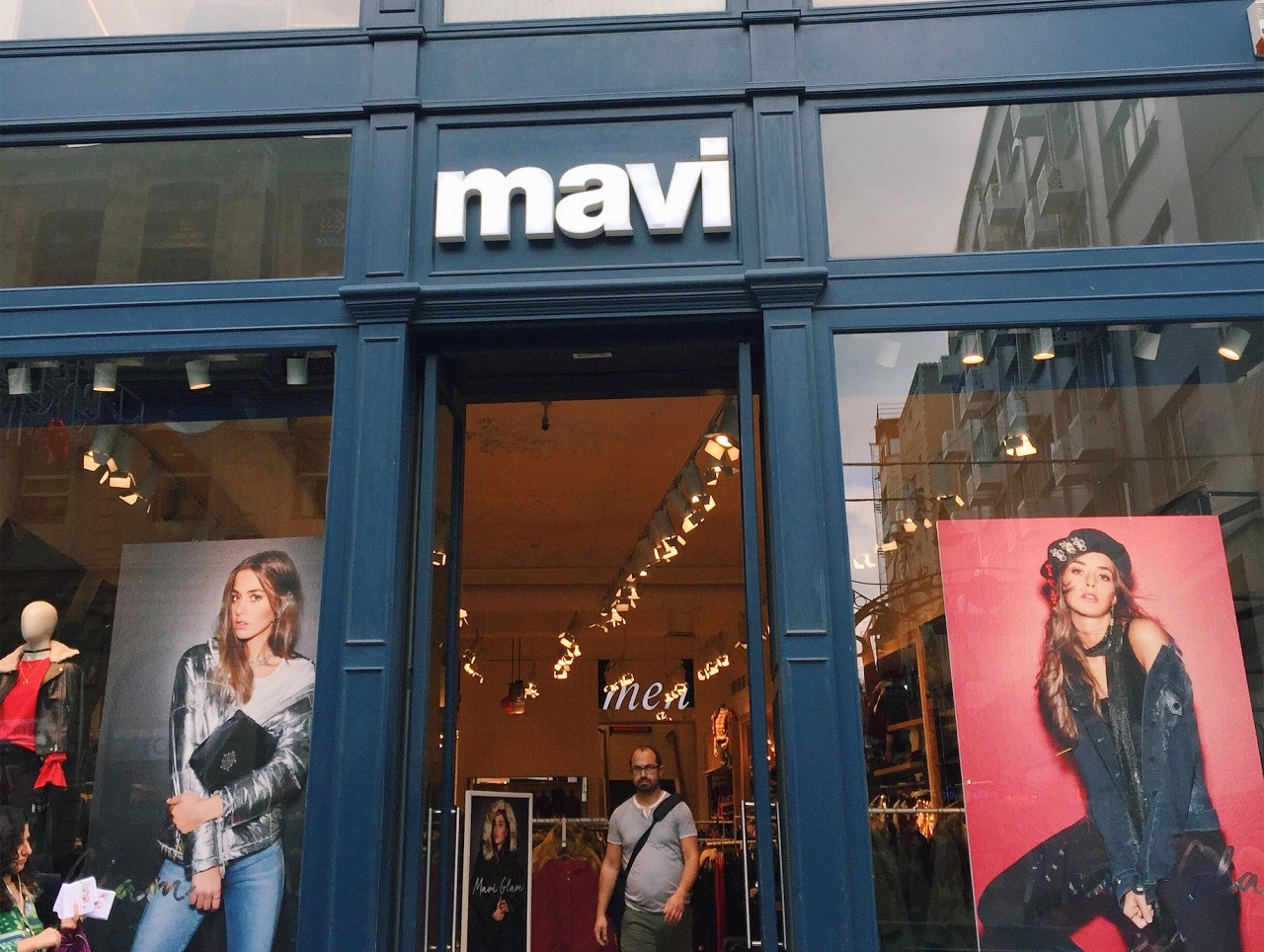 トルコ発のジーンズ専門店 Mavi で買いたいジーンズとtシャツ 19年1月13日 エキサイトニュース