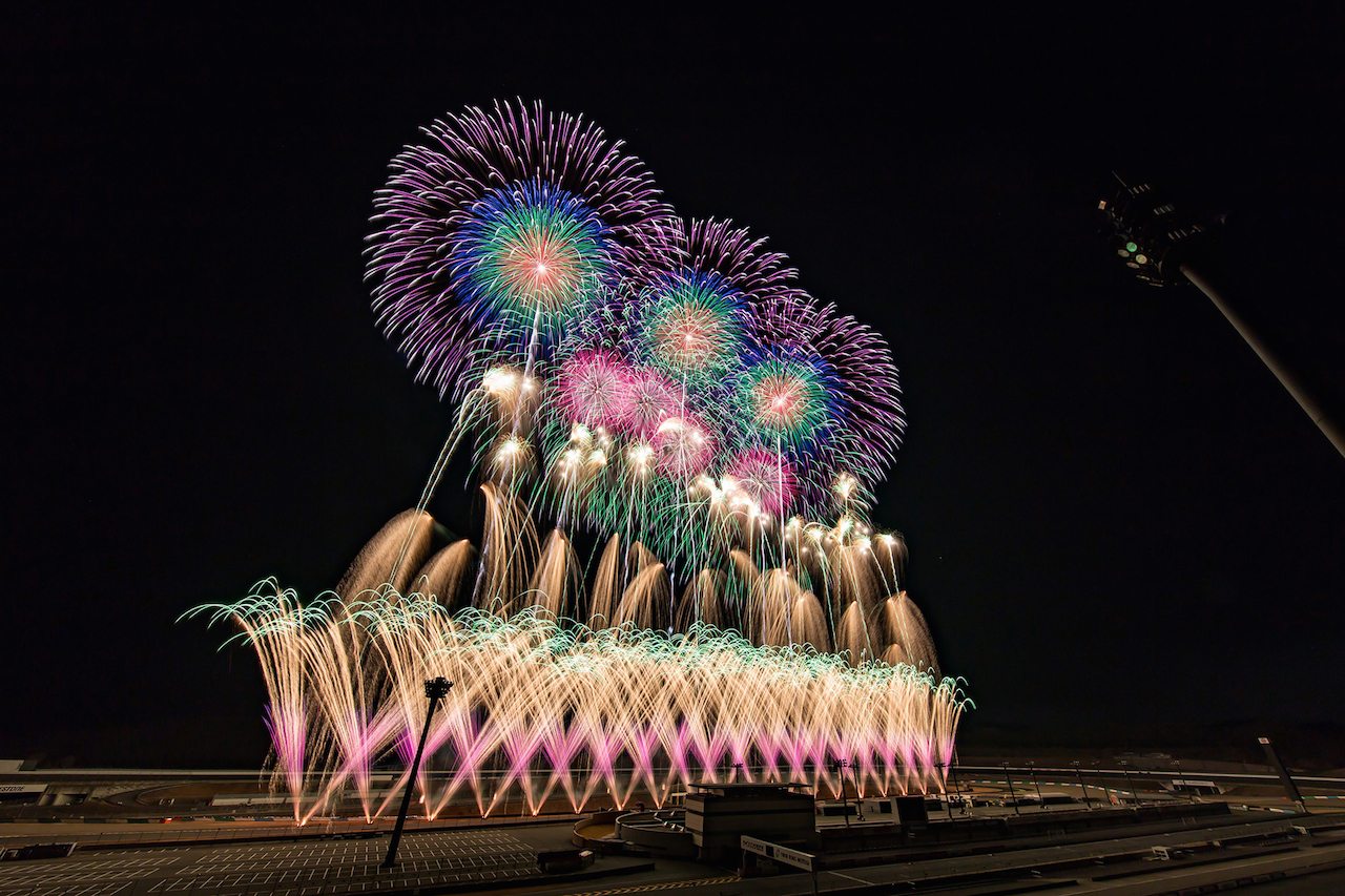 日本全国の花火大会 1月開催日順 新年の夜空に上がる 華やかな花火が見たい 年1月1日 エキサイトニュース