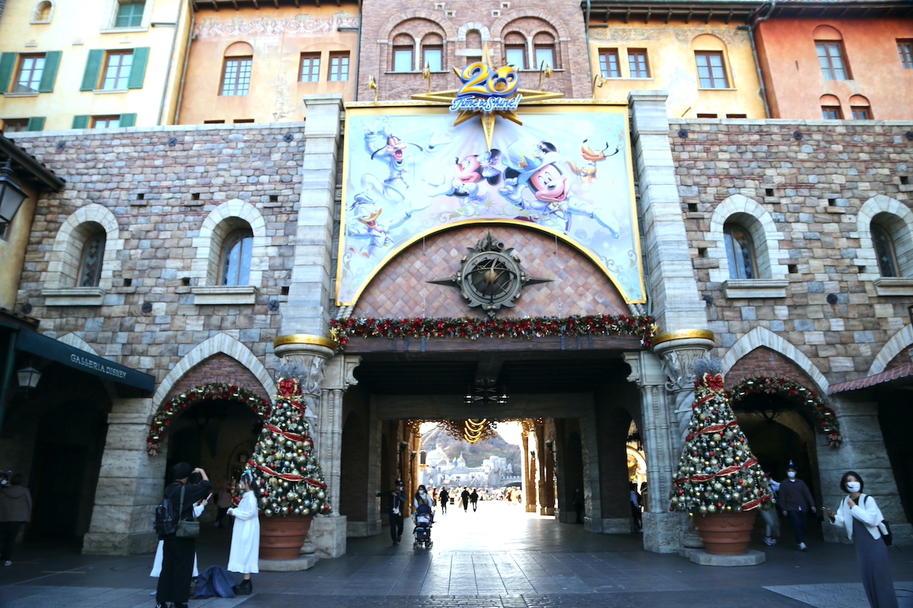 東京ディズニーシー 2年ぶり開催 クリスマスショー の内容を徹底レポ 21年12月8日 エキサイトニュース