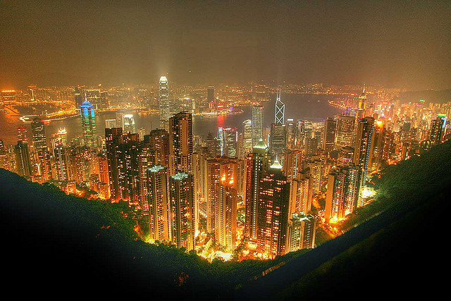 ギネスが認めた 世界最大の光と音のショー 香港の 夜景 がすごい 13年10月22日 エキサイトニュース