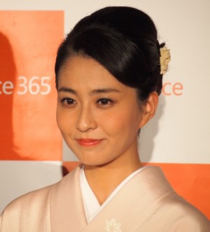 小林麻央が退院 自宅で勸玄くんは ママは可愛いから とハグ 17年5月30日 エキサイトニュース