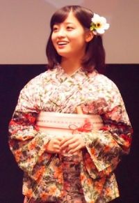 橋本環奈“真っ白な恋愛経験”に共演者が驚き「あの人を想って寝られない夜とかないの？」