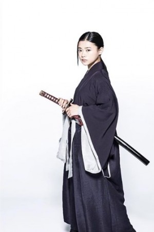 杉咲花 映画 Bleach で朽木ルキア役に 死神姿 が凛々しい 18年2月7日 エキサイトニュース