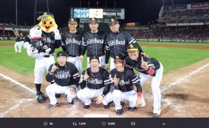 ソフトバンク甲斐拓也 甲斐キャノン の秘密は競輪選手より太い脚にあり 達川さんのおかげで今の自分がいる とも 18年11月日 エキサイトニュース