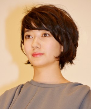 波瑠 28歳誕生日を迎え なーんにも変わらない もみ冬 Sp撮影現場からご挨拶 19年6月18日 エキサイトニュース