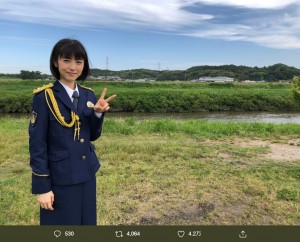 浜辺美波演じる 腹黒ぶり はアイドルの現状を風刺 ピュア 一日アイドル署長の事件簿 19年8月14日 エキサイトニュース