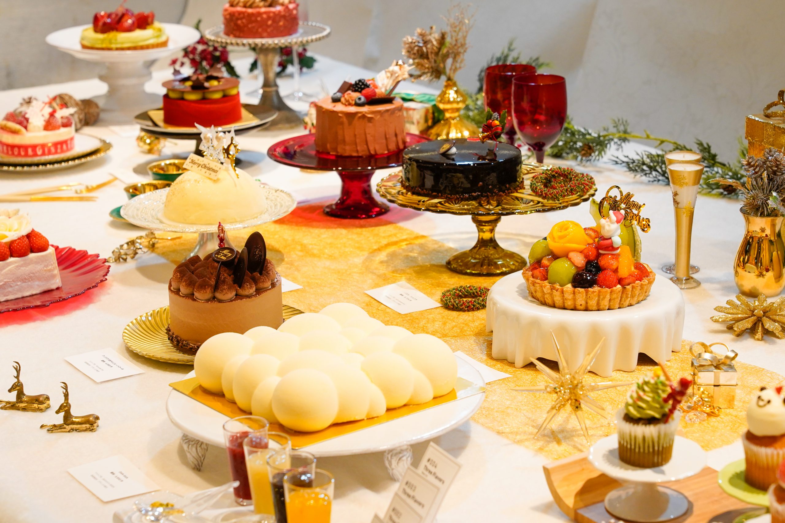 可愛いケーキが盛りだくさん 東京駅 エキュート グランスタ クリスマスキャンペーン 新幹線やsuicaのペンギンデコレーションも 22年10月5日 エキサイトニュース