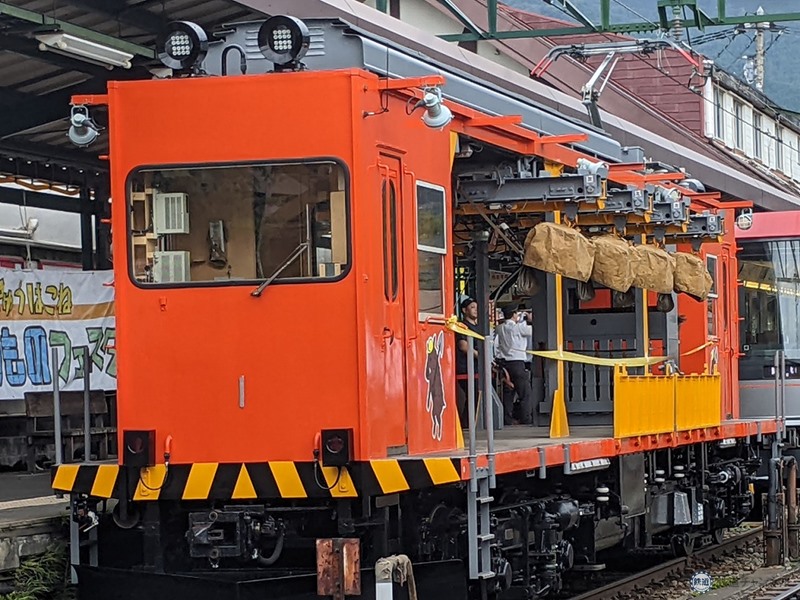 箱根登山電車・モニ1のルーツは「魚菜電車」だった！ 小田急箱根