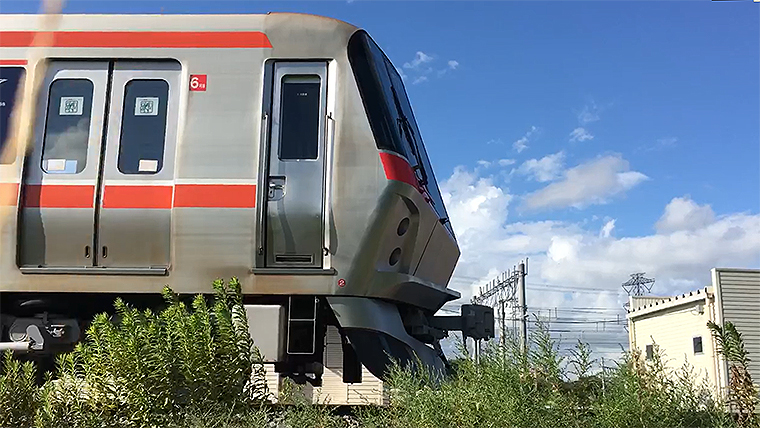 つくばエクスプレス総合基地にいるtx 00系71編成の残存車 8両化への動き 年11月7日 エキサイトニュース