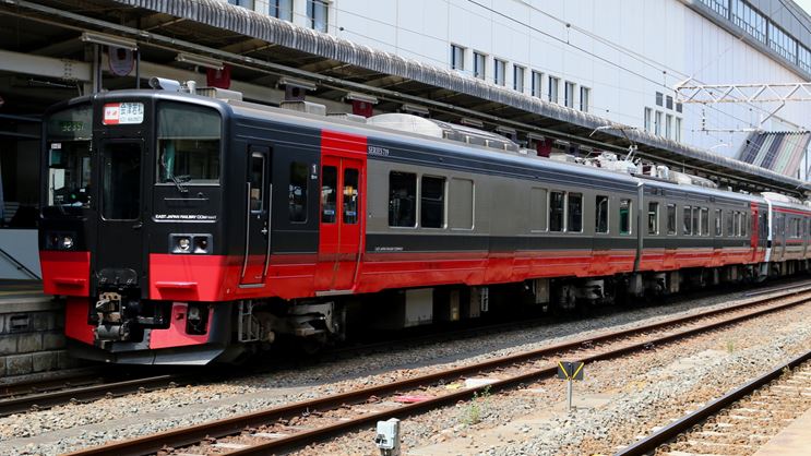 フルーティアふくしま」が阿武隈急行線を運転 11/4は秋の景色と福島の