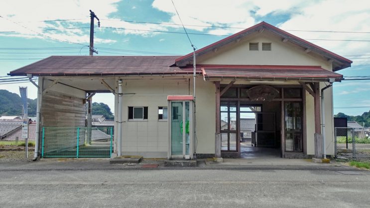 鄙びる の意味【木造駅舎カタログ】山陰本線41/142 諸寄駅