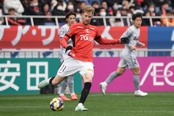 浦和MFグスタフソンの先制弾は取り消しに 安居海渡の得点関与による