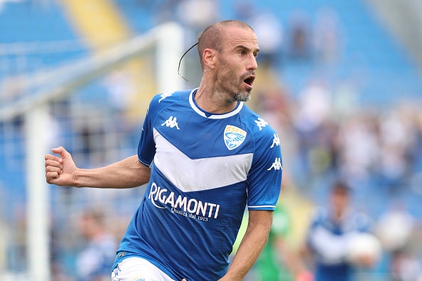 40歳でも ミニポニーテール がピッチを駆ける セリエbからの昇格へベテランfwは戦い続けていた 22年2月28日 エキサイトニュース