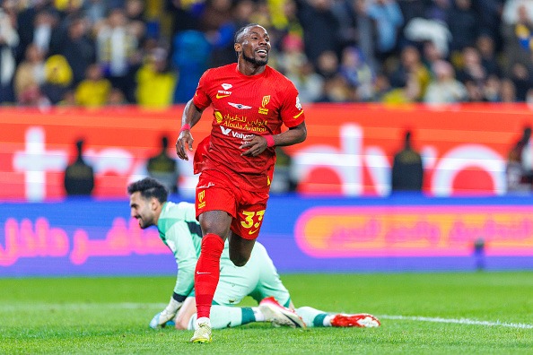 C・ロナウドの得点記録を抜いたメキシコ人ストライカー、キニョネスは