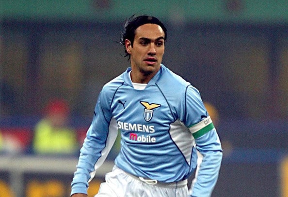 ネスタ“世界最高DF説” ミラン&ラツィオで鉄壁築いた番人にイタリアのDF