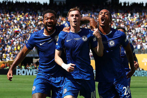 激レア】ACミラン チャンピオンズリーグ優勝記念 フィギュア 12体