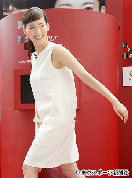 綾瀬はるかセクシーｃｍでコスプレ人気 アニメ 特撮好きに新たなファン獲得 19年4月29日 エキサイトニュース