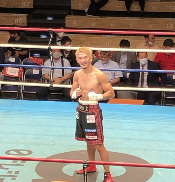 ボクシング 尾川堅一が初ダウンも 世界ランク１桁対決で西谷和宏に判定勝利 2020年10月2日 エキサイトニュース