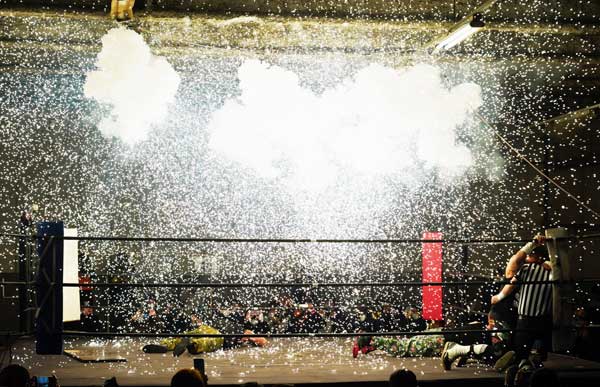 爆破甲子園 爆死 大仁田が要求 杉浦と一騎打ちじゃ 年11月30日 エキサイトニュース