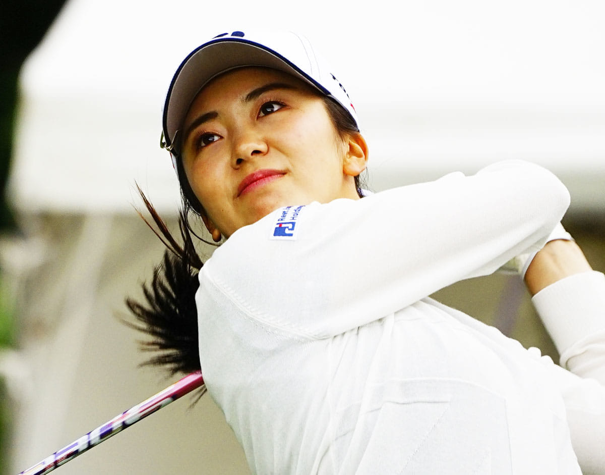 パナソニック オープンｌ 堀琴音が１差２位発進 持ち球フェードに変えて 覚醒 21年4月30日 エキサイトニュース