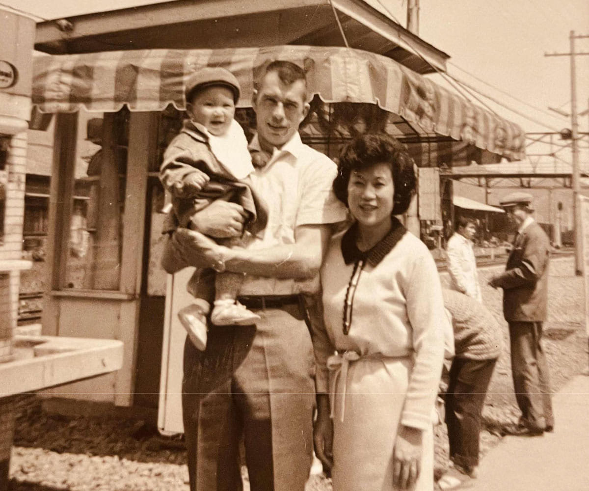 仲田幸司コラム 母の再婚で基地の外側へ 待っていたのは 21年9月16日 エキサイトニュース