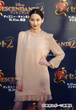 河北麻友子 初来日の米女優への むちゃぶり にファン大歓声 17年10月12日 エキサイトニュース