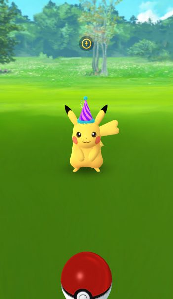 ポケモンgo 誕生日記念 とんがり帽子ピカチュウ が発生中 新しい着せ替えアイテムも追加 18年2月27日 エキサイトニュース