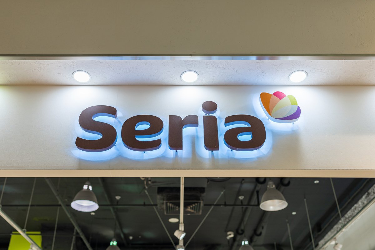 セリア のビーンズミラーが韓国っぽでかわいい 韓国カフェ風になる コウルシャッ にも 22年8月18日 エキサイトニュース