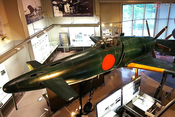 ゴジラと戦った異形の戦闘機「震電」プロペラ後ろ向きの外観どんな意味