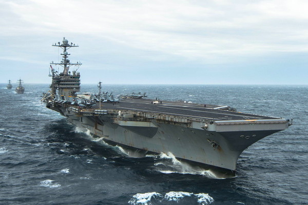 9年ぶりに「ただいま日本！」 アメリカ海軍の空母「ジョージ