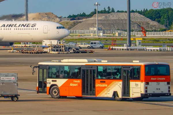 販売 空港 内 バス