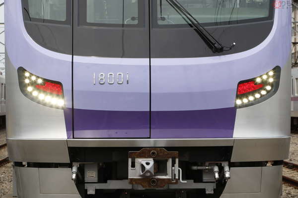 東京メトロ半蔵門線の新型車両「18000系」登場！ 紫1色から「いろんな