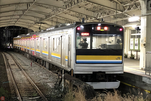 貸切列車で行く夜の鶴見線探訪 港湾・工場夜景の旅」再び ガイド添乗で