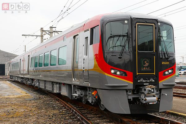JR四国に約30年ぶり完全新型ディーゼル特急車2600系登場 全席