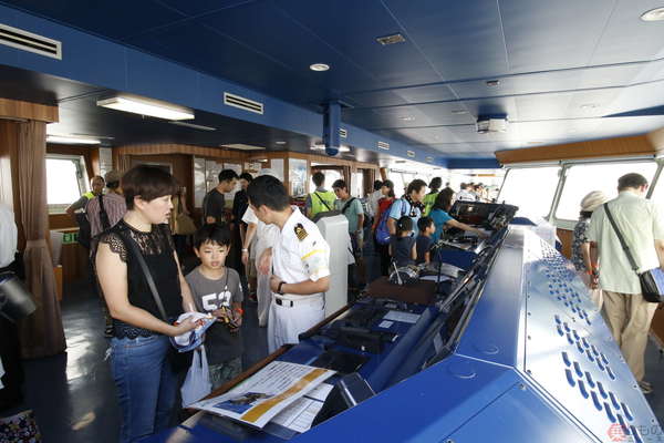 日本郵船 巨大な自動車専用船 アリエス リーダー 内部を公開 エンジンも超強力 19年7月22日 エキサイトニュース