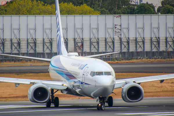 50年以上前の「ボーイング737」 現行モデルとは大違い ロングセラー機
