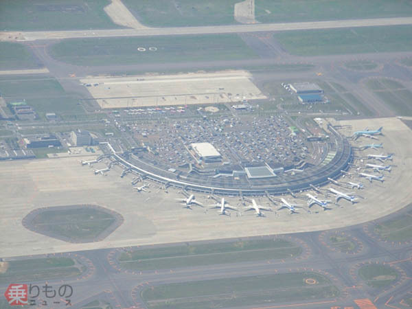 新千歳空港 なぜ 新 が付く ほぼ変わらない場所に 旧千歳空港 移転の理由 年9月17日 エキサイトニュース