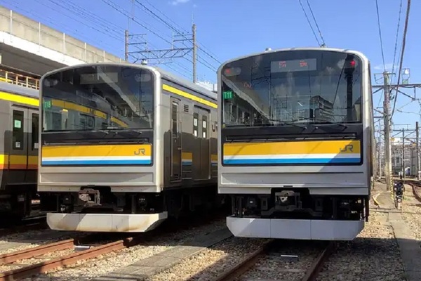 鶴見線が6両編成に!? 首都圏では希少になった205系 行先＆列番いろいろ